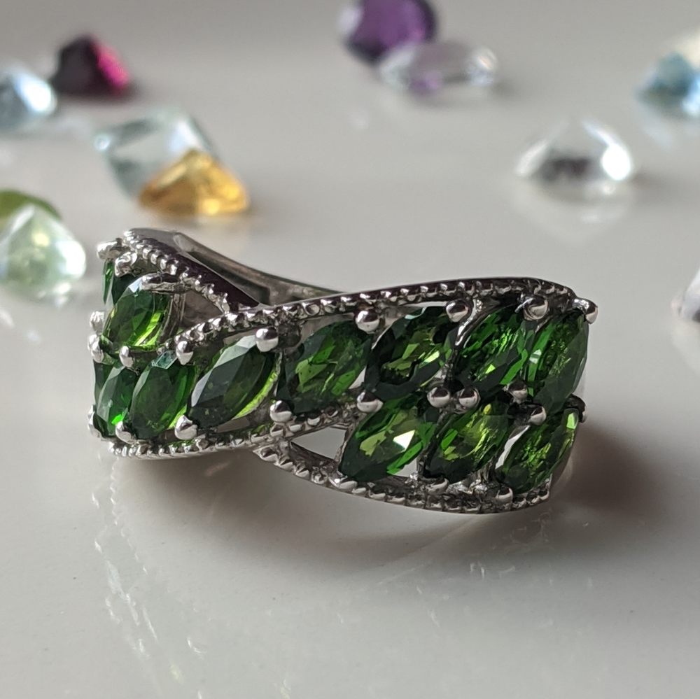 Genuine Russian Diopside Ring/ SS